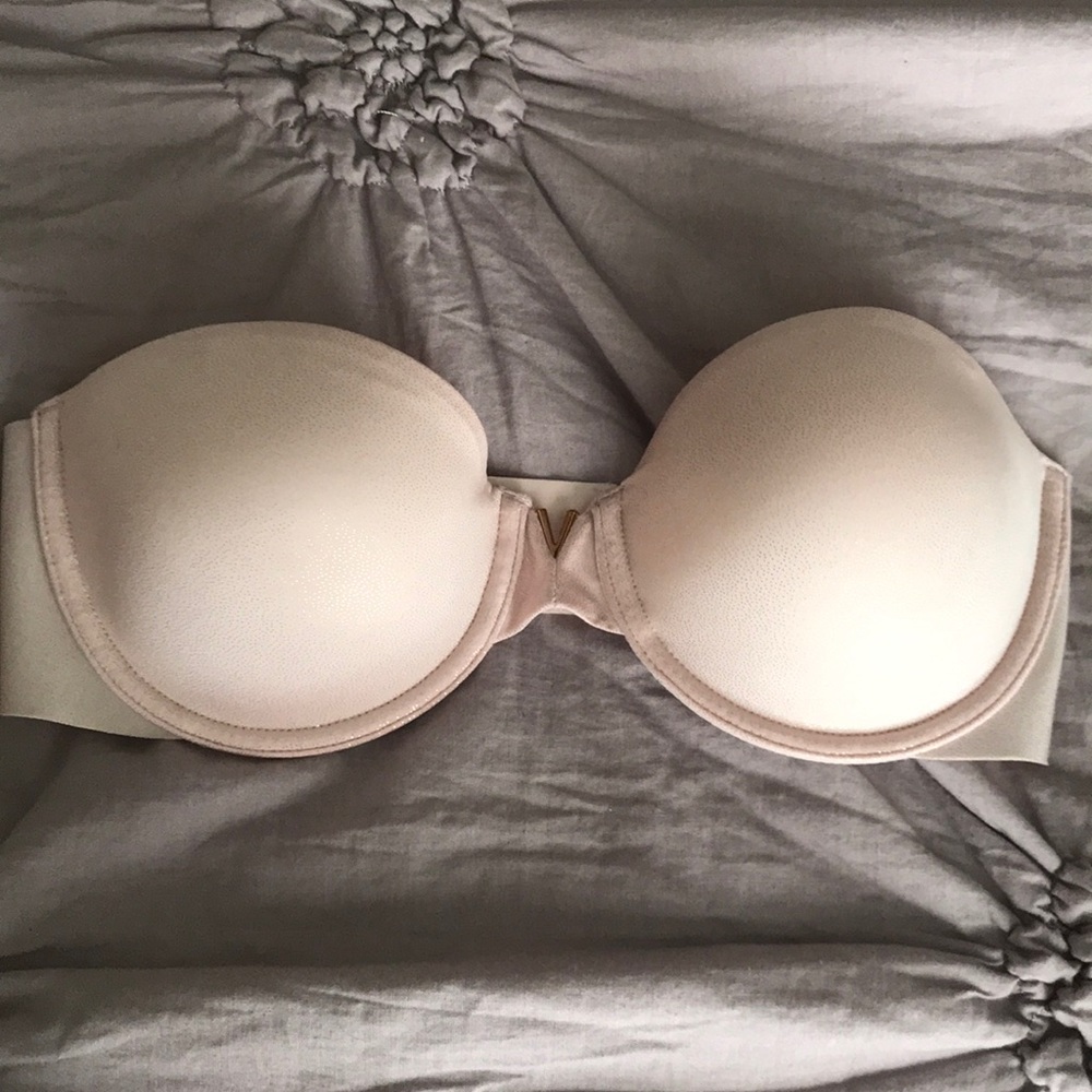 LAST CHANCE! Victoria’s Secret Strapless Bra